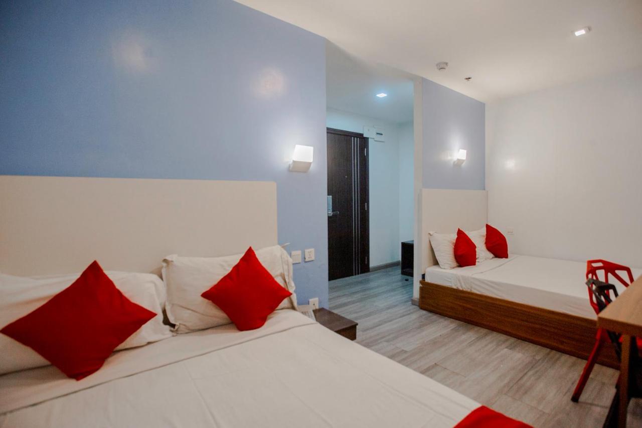 Oyo 666 Mc Hotel Fairview Кесон Сити Екстериор снимка