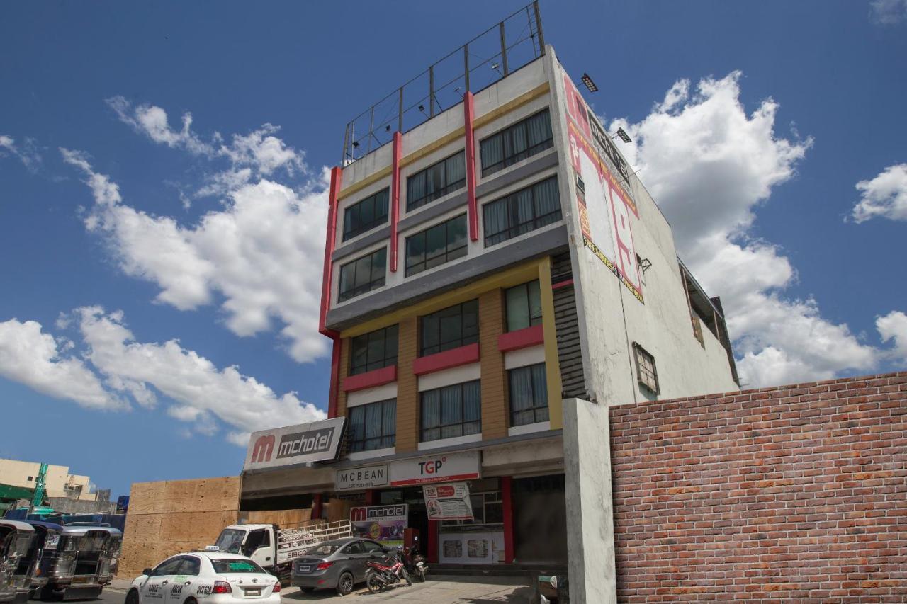 Oyo 666 Mc Hotel Fairview Кесон Сити Екстериор снимка