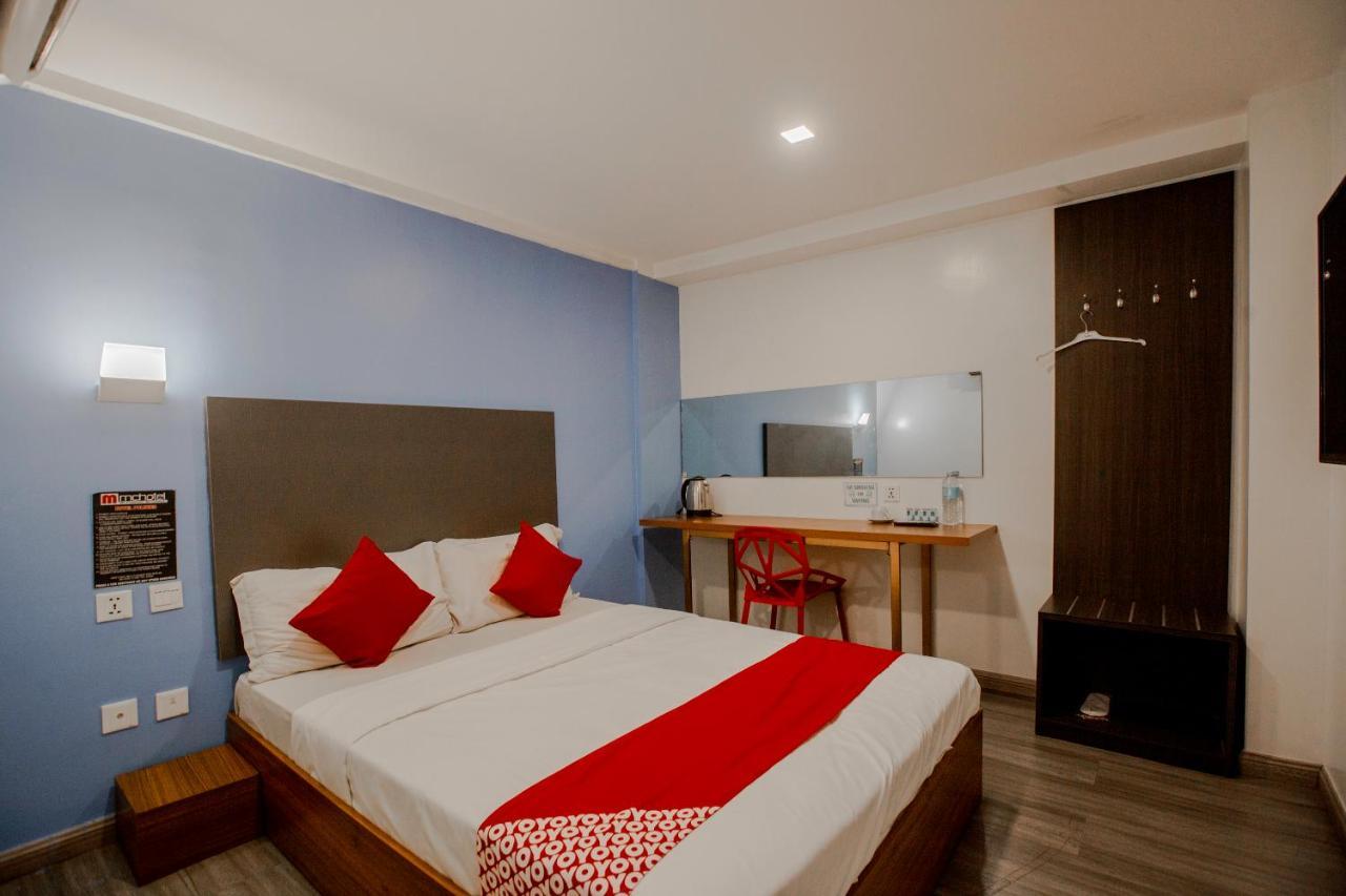 Oyo 666 Mc Hotel Fairview Кесон Сити Екстериор снимка